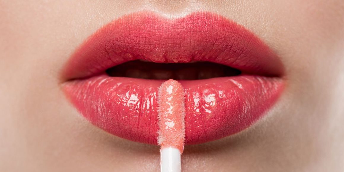 Why You Should Avoid Lip Gloss After Dermal Lip Fillers?